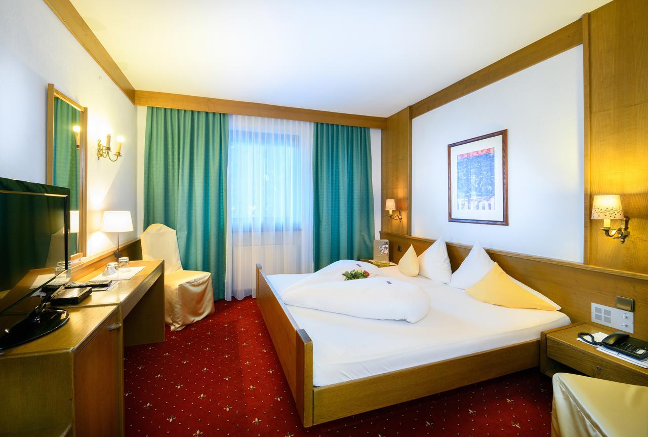 Hotel Haus Stefanie - Adults Only Seefeld in Tirol Exterior foto