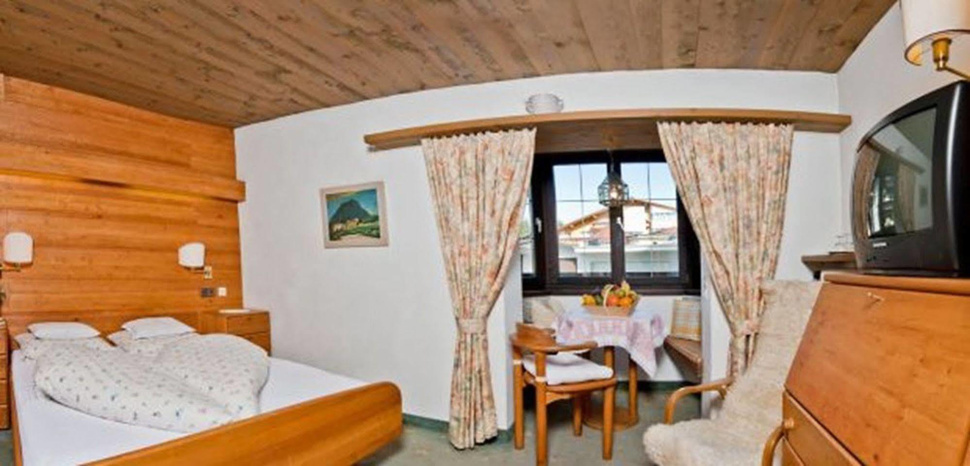 Hotel Haus Stefanie - Adults Only Seefeld in Tirol Exterior foto